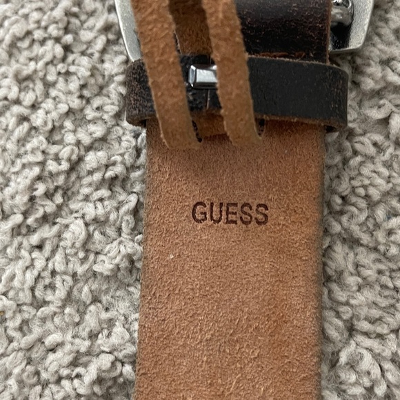 Retro Guess Leather Belt - Picture 4 of 11